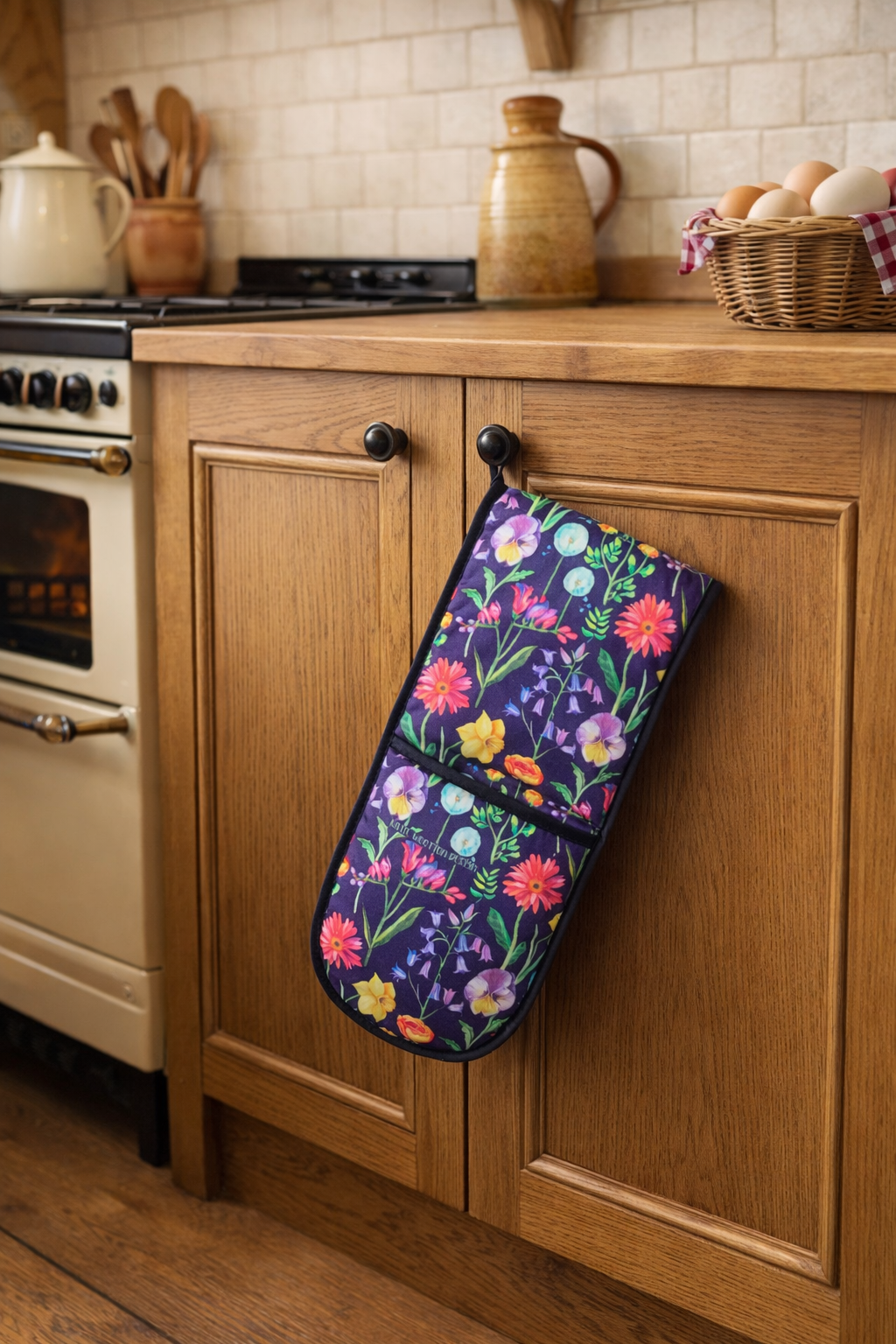 Handpicked Midnight Bloom Double Oven Glove