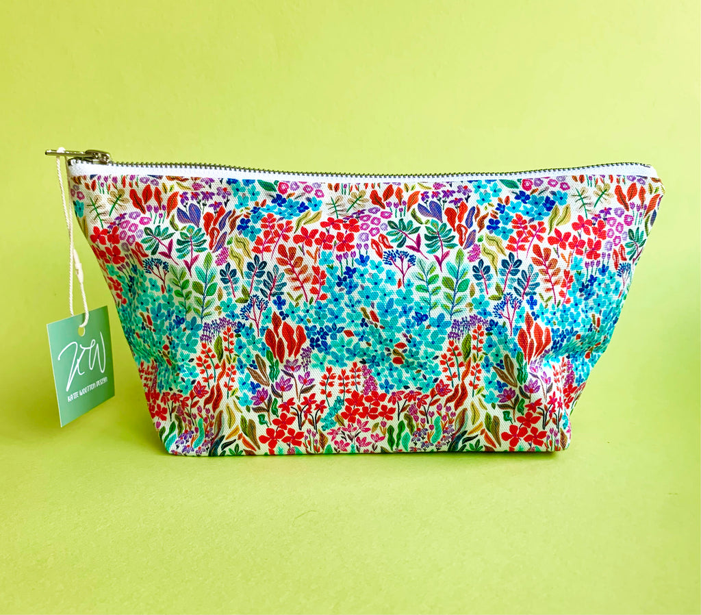 Ditsy Walts Wash Bag